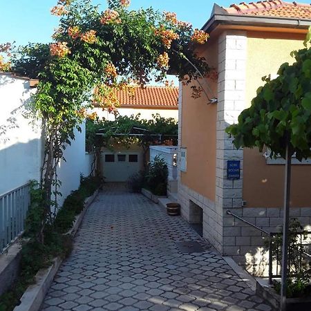 Apartment Dijana Оребич Екстер'єр фото